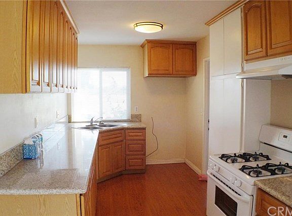 Upgraded kitchen with granite countertops