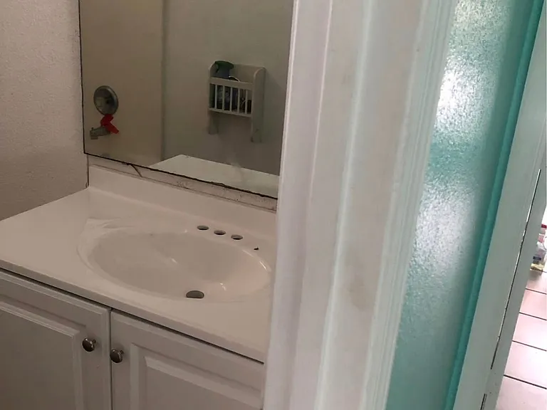 422 Rollins Dr — Photo 15