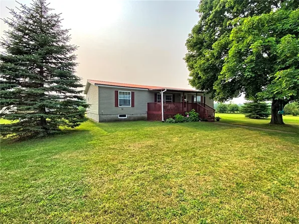 4667 Pilgrimport Rd, Sodus, NY 14551