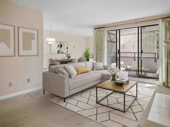 1042 Nelson St #105, Vancouver, BC V6E 1H8