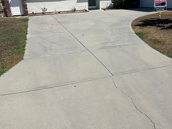 2nd image of 10911 Mansor Ave