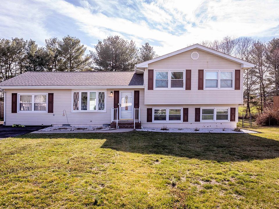 1st image of 6141 W Donnagail Dr