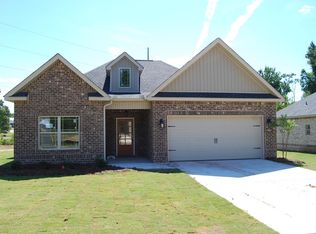 106 Summer Grove Ln, Macon, GA 31206