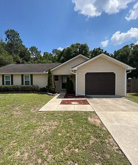 317 Springwood Cir — Photo 1