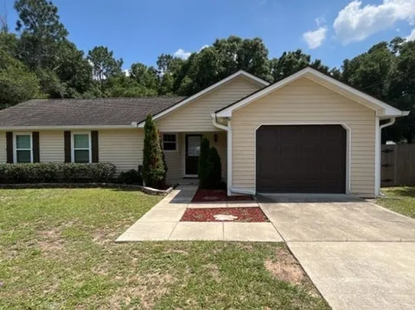 317 Springwood Cir, Crestview, FL 32536