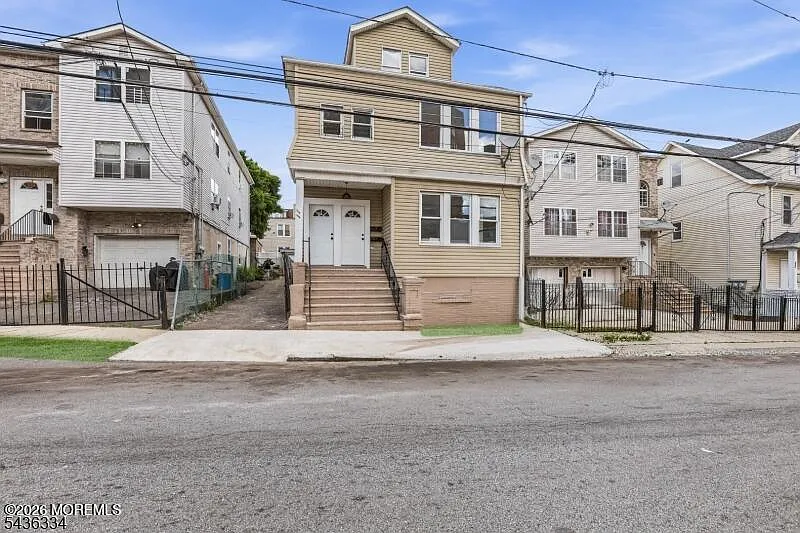235-237 Lehigh Ave #2