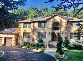 24 Schneider Ln, Montville, NJ 07045