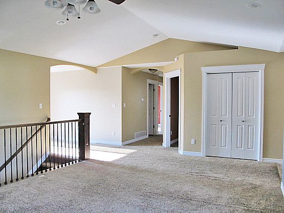 3rd image of 225 S Adam Ln