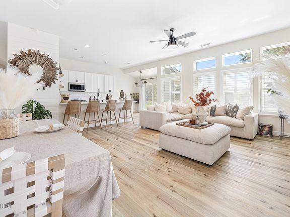 5th image of 7861 Cantabria Dr