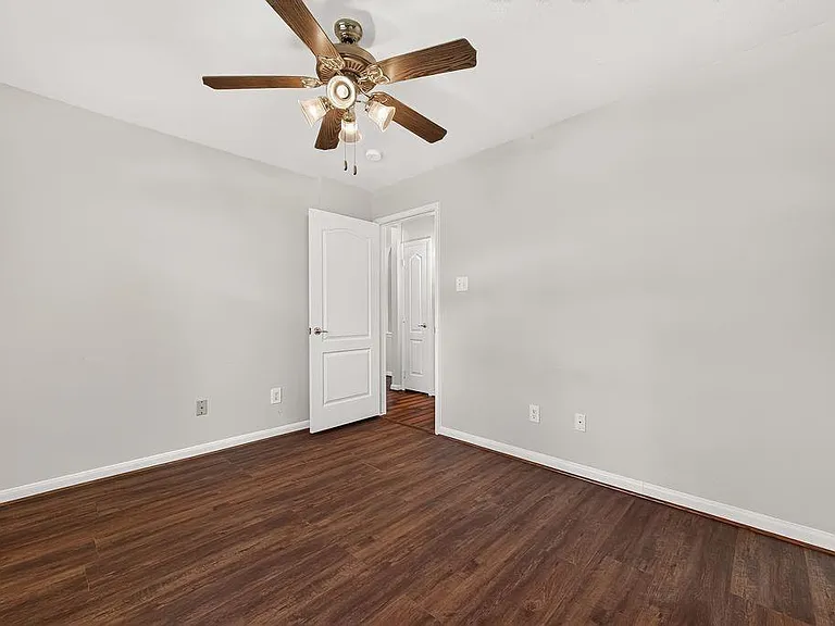 11814 Copperas Creek Dr — Photo 29