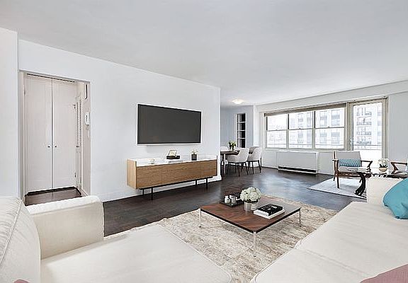3rd image of 185 E 85th St APT 16B