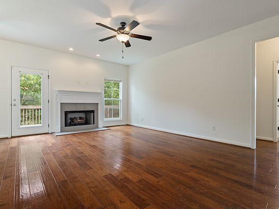 5th image of 185 Horton Dr