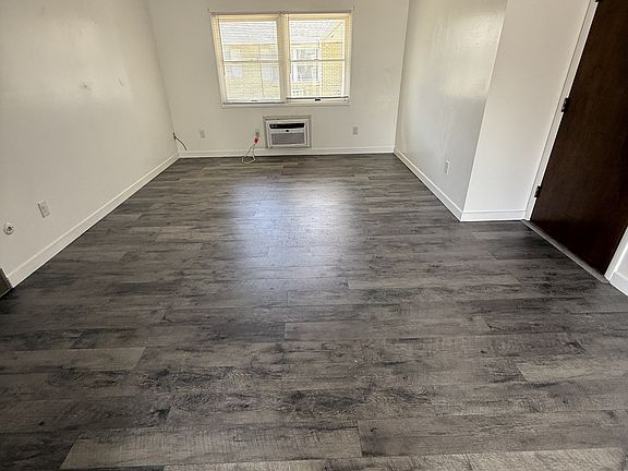 4th image of 4239 Central Ave #2