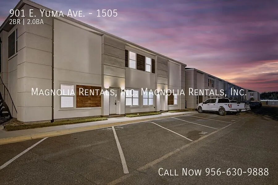 1/2 off 1st Month s Rent — Photo 2