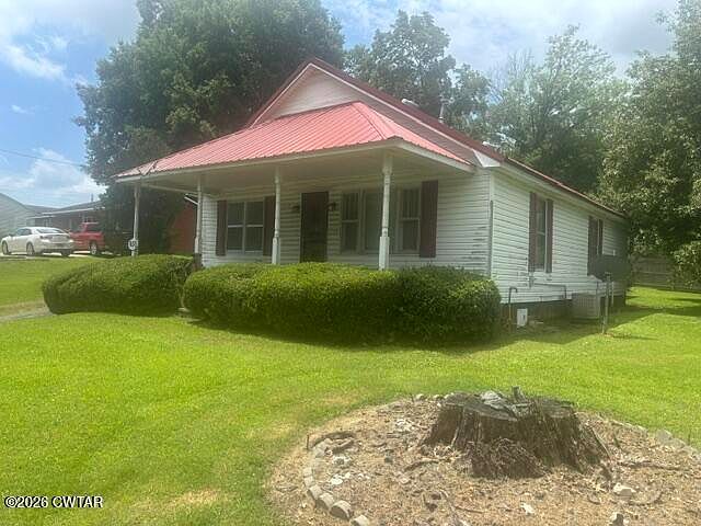 2nd image of 650 Gibson Rd