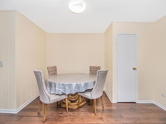 5th image of 625 Saint Lawrence Ave