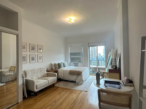 200 West 70th Street image 1 of 3