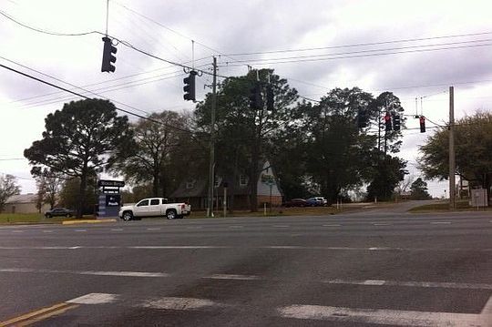 5th image of 1497 S Ferdon Blvd