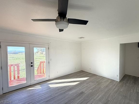 4th image of 2851 Goldrush St