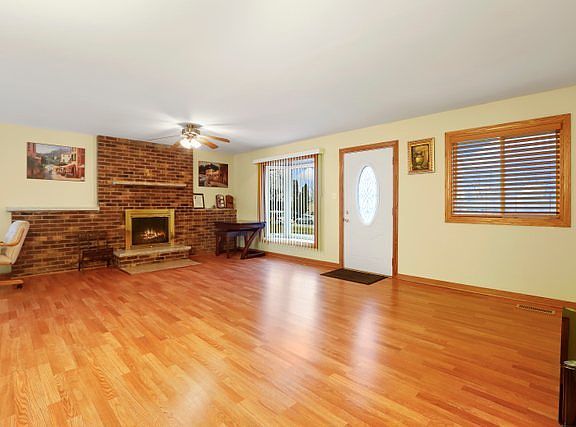 4th image of 8710 W 170th Pl