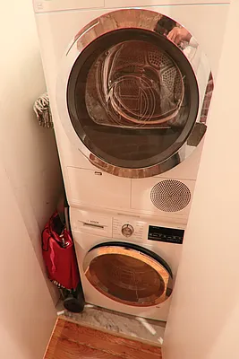 Rented by PMG Real Estate  | media 42