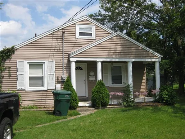 910 N 18th St, Murray, KY 42071