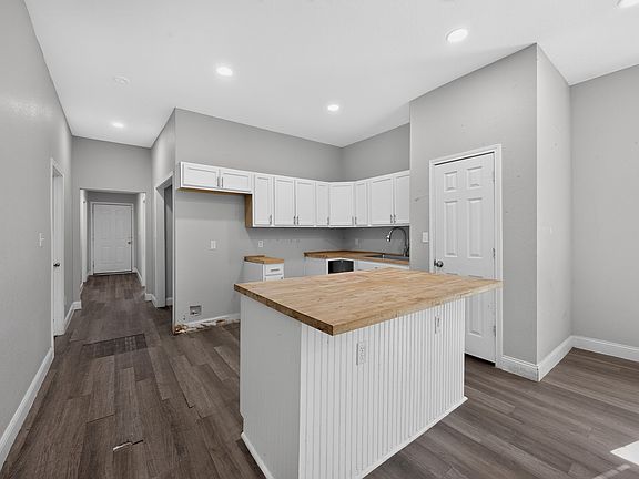 5th image of 514 W 6th St