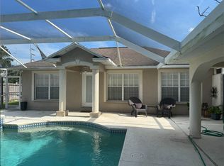 3339 W Woodlawn Ave, Tampa, FL 33607