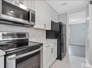 114 Drummond Pl #3B, Cary, NC 27511