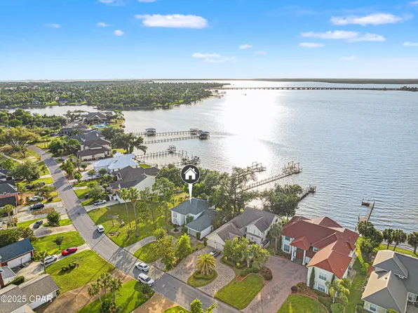 1414 Country Club Dr, Lynn Haven, FL 32444