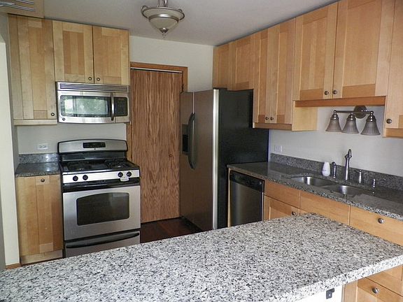 4th image of 385 Lambert Dr Unit C2