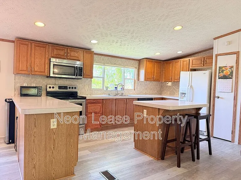 5000 Flyaway Ln — Photo 8