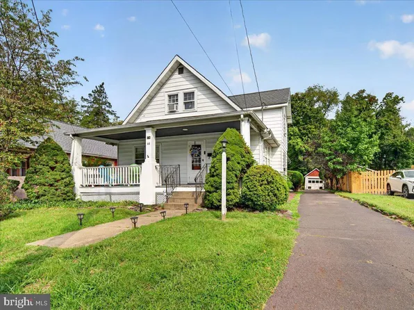 44 Brenwal Ave, Ewing, NJ 08618