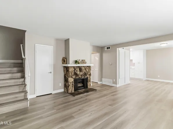 569 Spring Rd APT 50, Moorpark, CA 93021