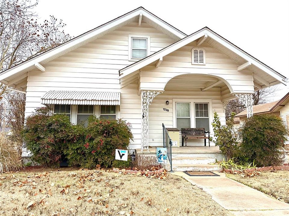 1st image of 1228 W Florida Ave