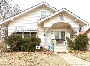 1228 W Florida Ave, Chickasha, OK 73018