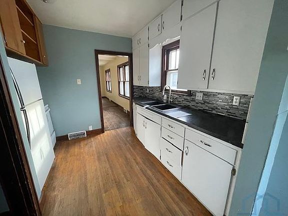 4th image of 1150 11th St