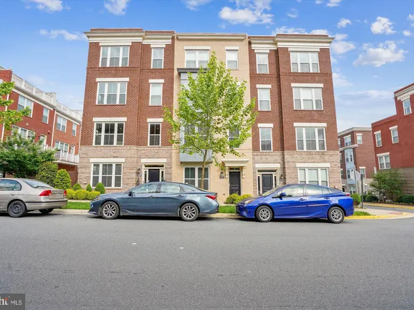 1969 Roland Clarke Pl, Reston, VA 20191