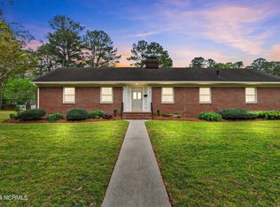 611 N Howard Cir, Tarboro, NC 27886