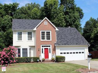 4504 S Danby Castle Rd, Greensboro, NC 27407