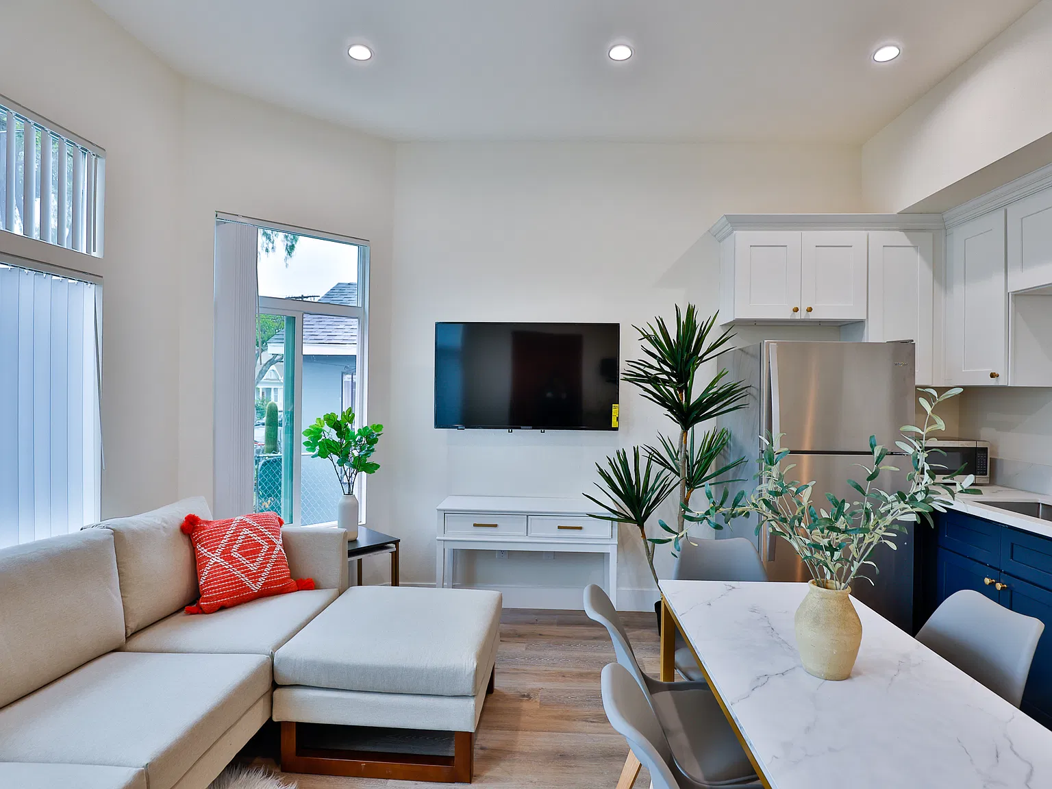 3 bed, $3,750 — Photo 4