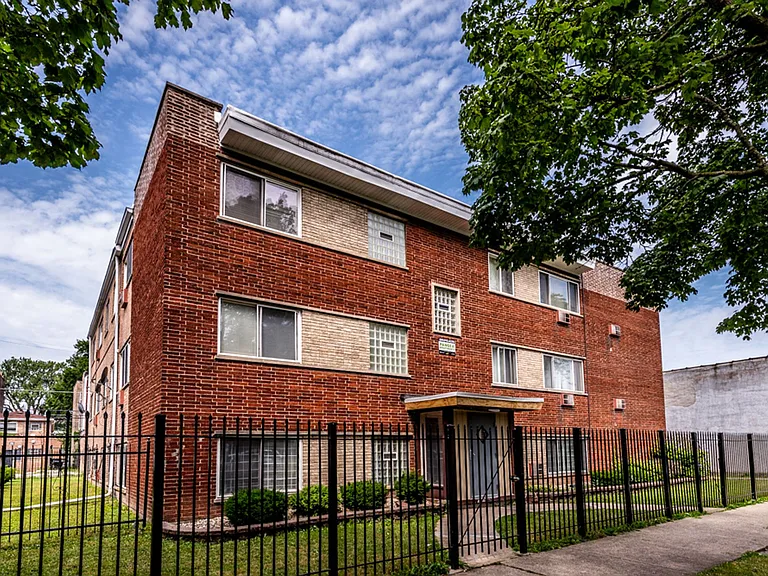8326 S Ellis Ave — Photo 10