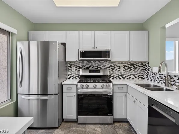 8601 Prairie Hill Dr, Las Vegas, NV 89134
