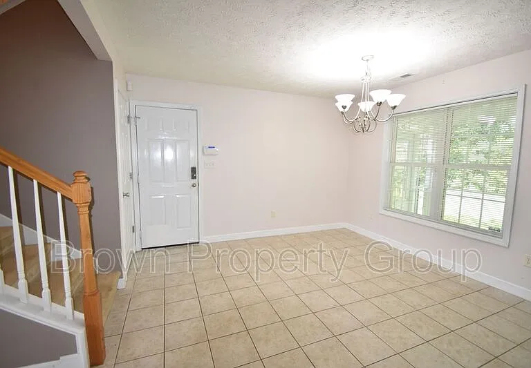 165 Pender Rd — Photo 5