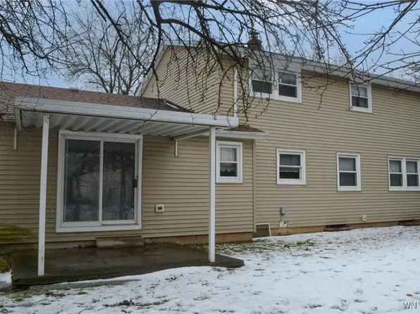 18 Ava Ln, Williamsville, NY 14221