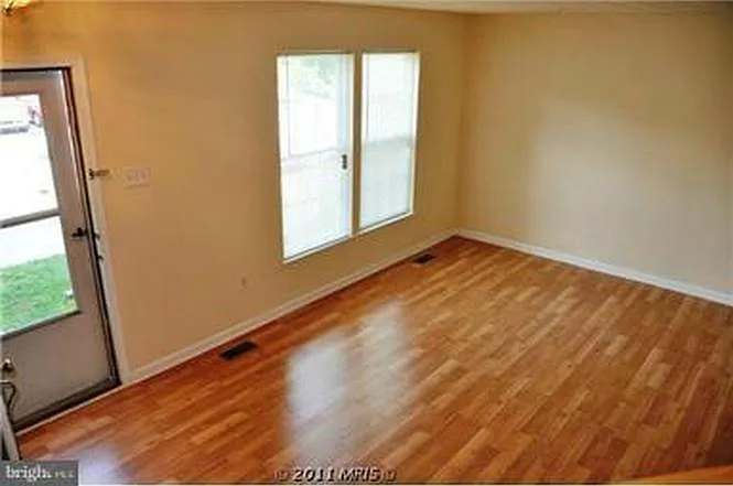 8719 Castlerock Ct — Photo 3