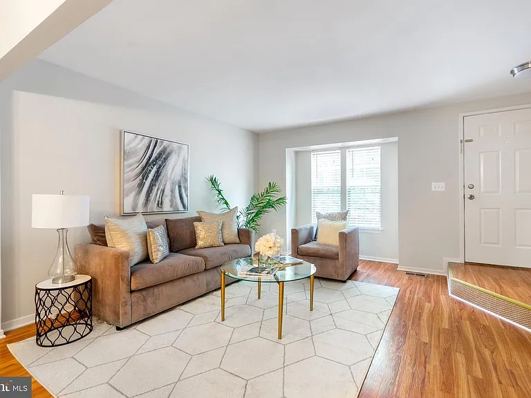 14465 Long Green Dr — Photo 6