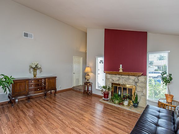 5th image of 3859 San Nicolas Ct