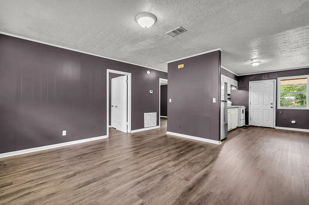 Building Photo - 325 Santa Anita Dr