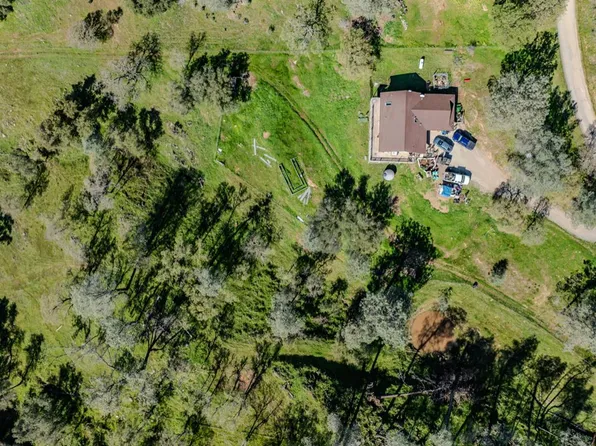 4656 Buckboard Ln, Campo Seco, CA 95226